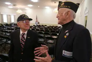 Lee más sobre el artículo Ropa de uniforme azul marino para jubilados y veteranos