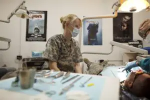 Lee más sobre el artículo Estándares de alistamiento médico militar para problemas dentales