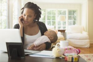 Lee más sobre el artículo ¿Debería renunciar a su trabajo durante la licencia por maternidad?