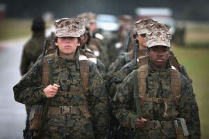 Lee más sobre el artículo Los fundamentos de los estándares de aseo personal de la Infantería de Marina