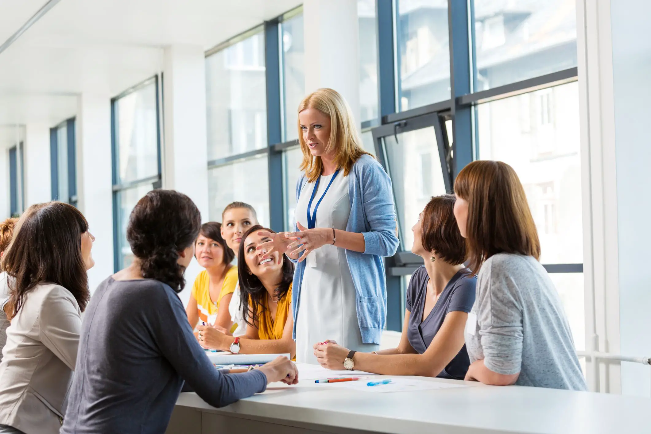 En este momento estás viendo 9 Habilidades de facilitación de reuniones para gerentes