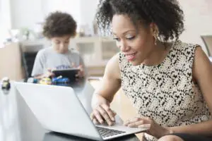 Lee más sobre el artículo Cómo encontrar un trabajo después de ser una madre que se queda en casa