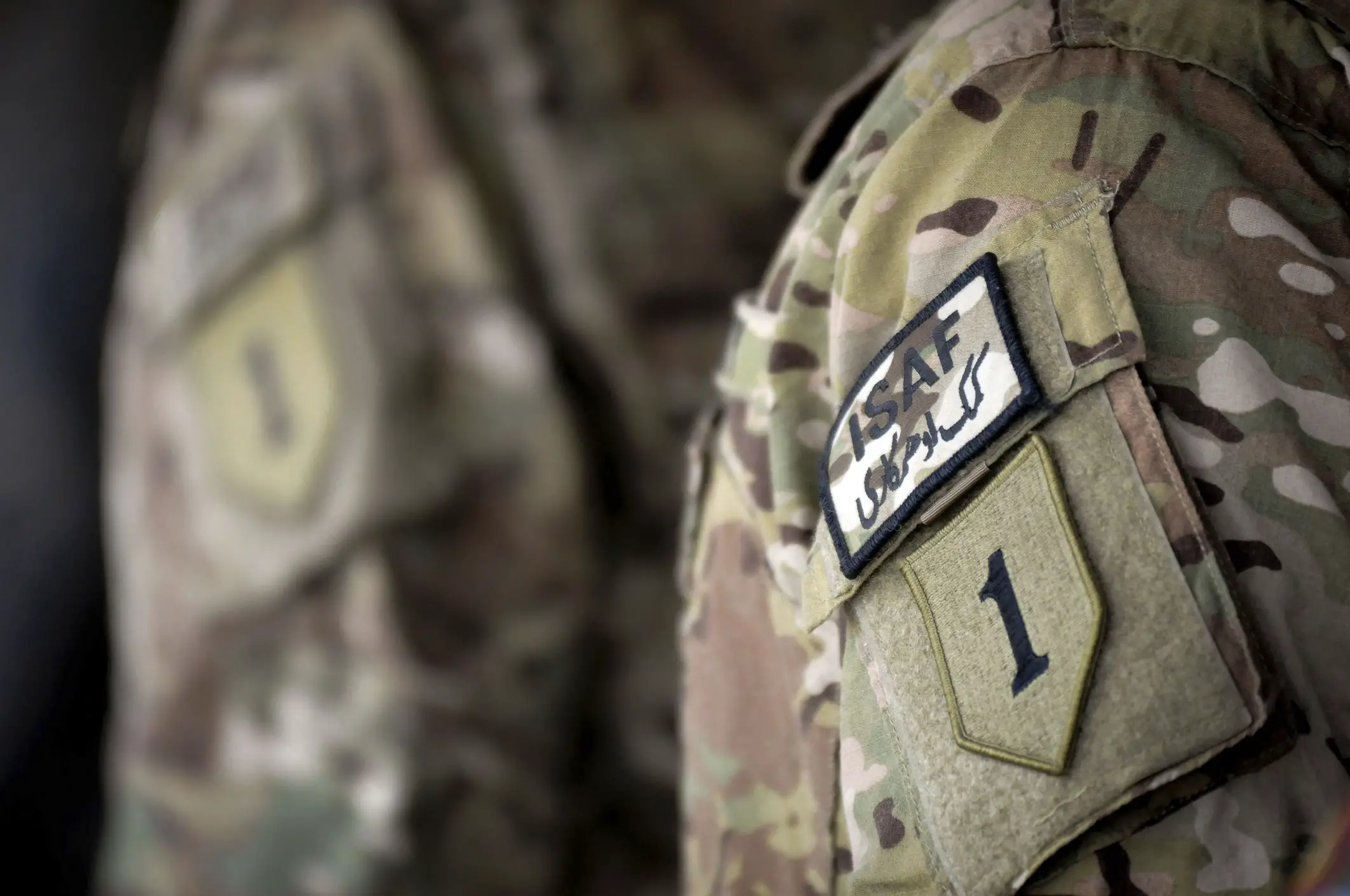 En este momento estás viendo Reglas del parche de combate del ejército: insignia de la manga del hombro