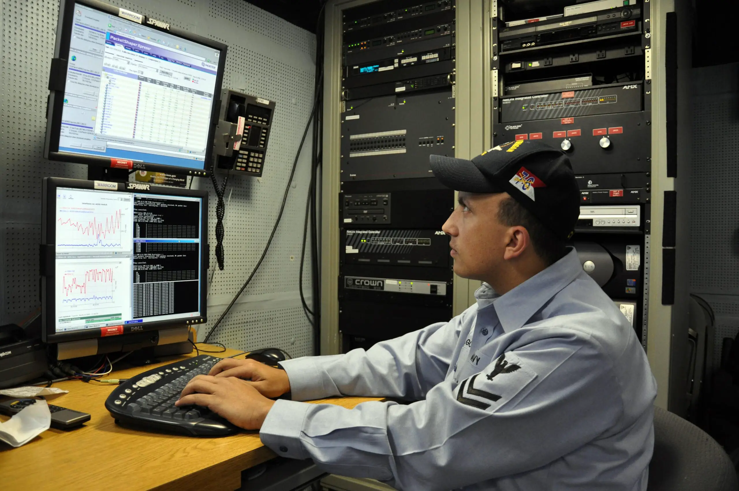 En este momento estás viendo Más información sobre cómo ser un técnico en sistemas de información de la Marina