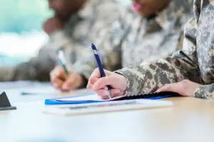 Lee más sobre el artículo Calificaciones y estándares de la prueba de aptitud ASVAB del ejército