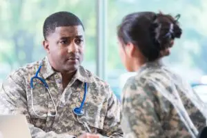 Lee más sobre el artículo Estándares médicos militares contra el VPH para el alistamiento y la comisión