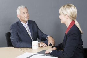 Lee más sobre el artículo ¿Quiere 5 consejos para ayudar a los gerentes a mejorar las evaluaciones de desempeño?