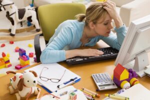 Lee más sobre el artículo Qué hacer como madre trabajadora cuando se está quedando sin energía