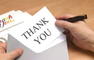 Lee más sobre el artículo Cómo escribir una nota de agradecimiento para una entrevista de trabajo