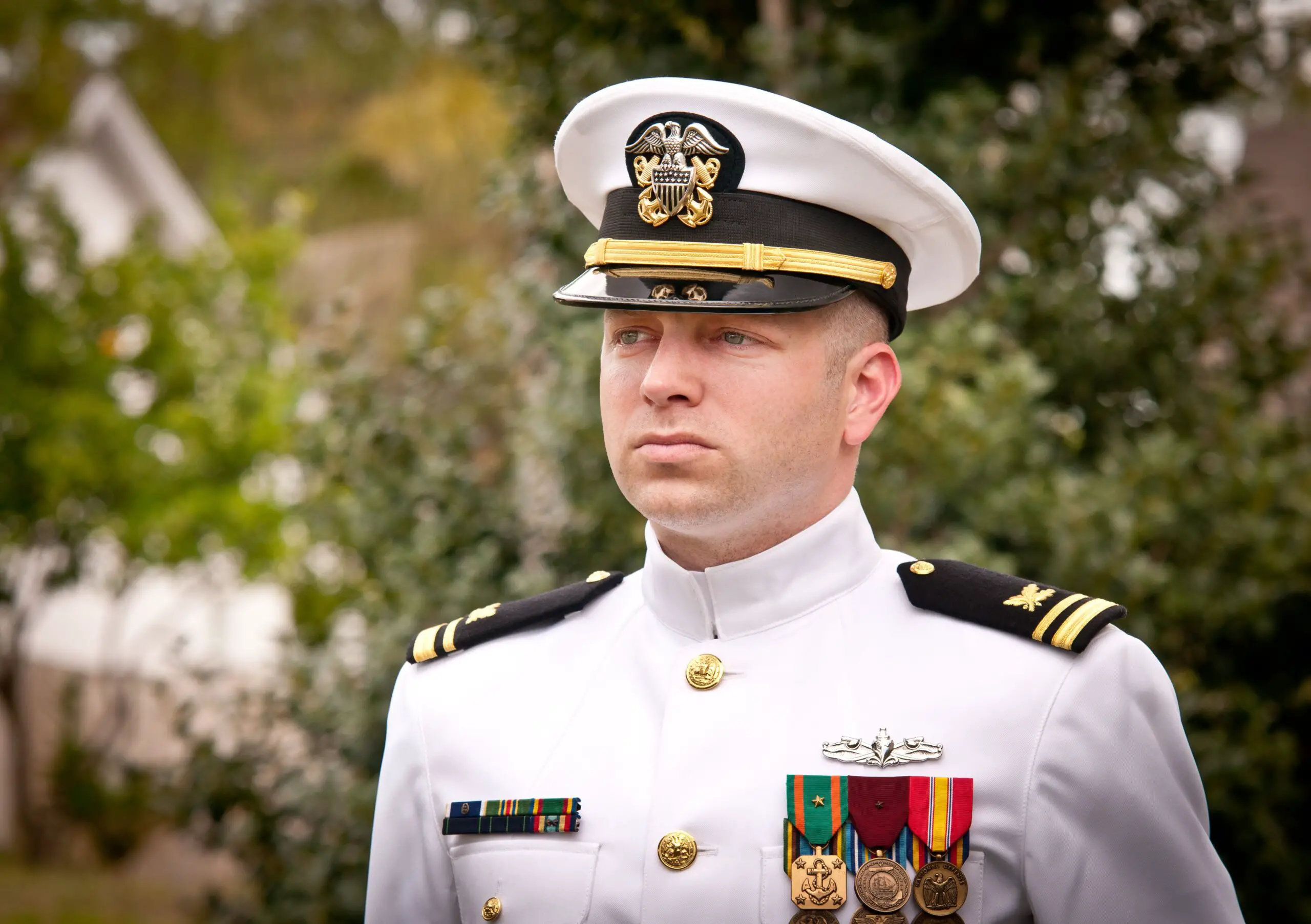 En este momento estás viendo Carreras en la Marina: Descripciones de los designadores de puestos de oficiales comisionados