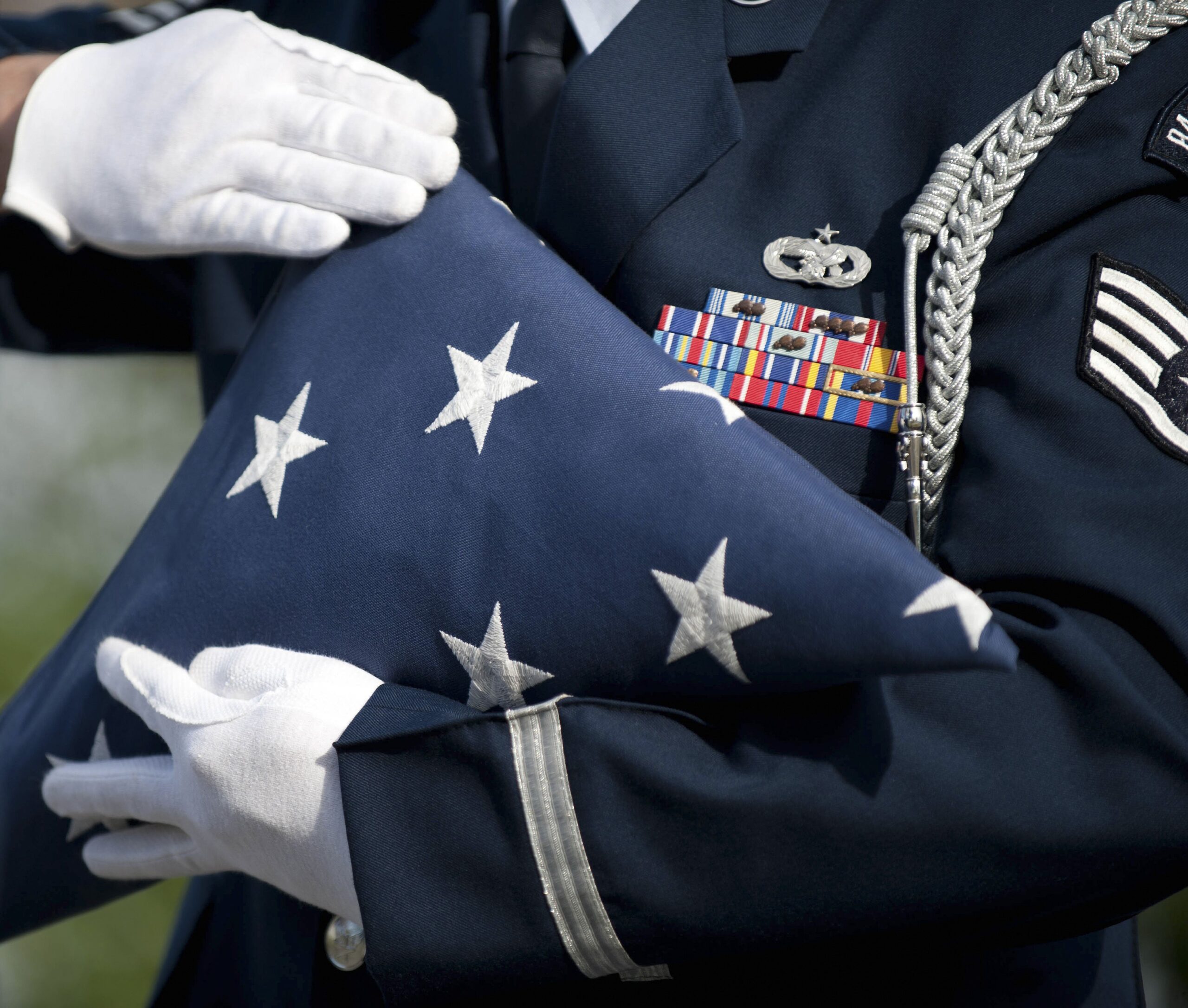 En este momento estás viendo Aduanas y procedimientos de la bandera de EE. UU. Para la ceremonia de retiro