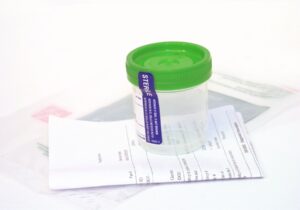 Lee más sobre el artículo ¿Cuándo realizan las empresas pruebas de detección de drogas a los solicitantes y empleados?